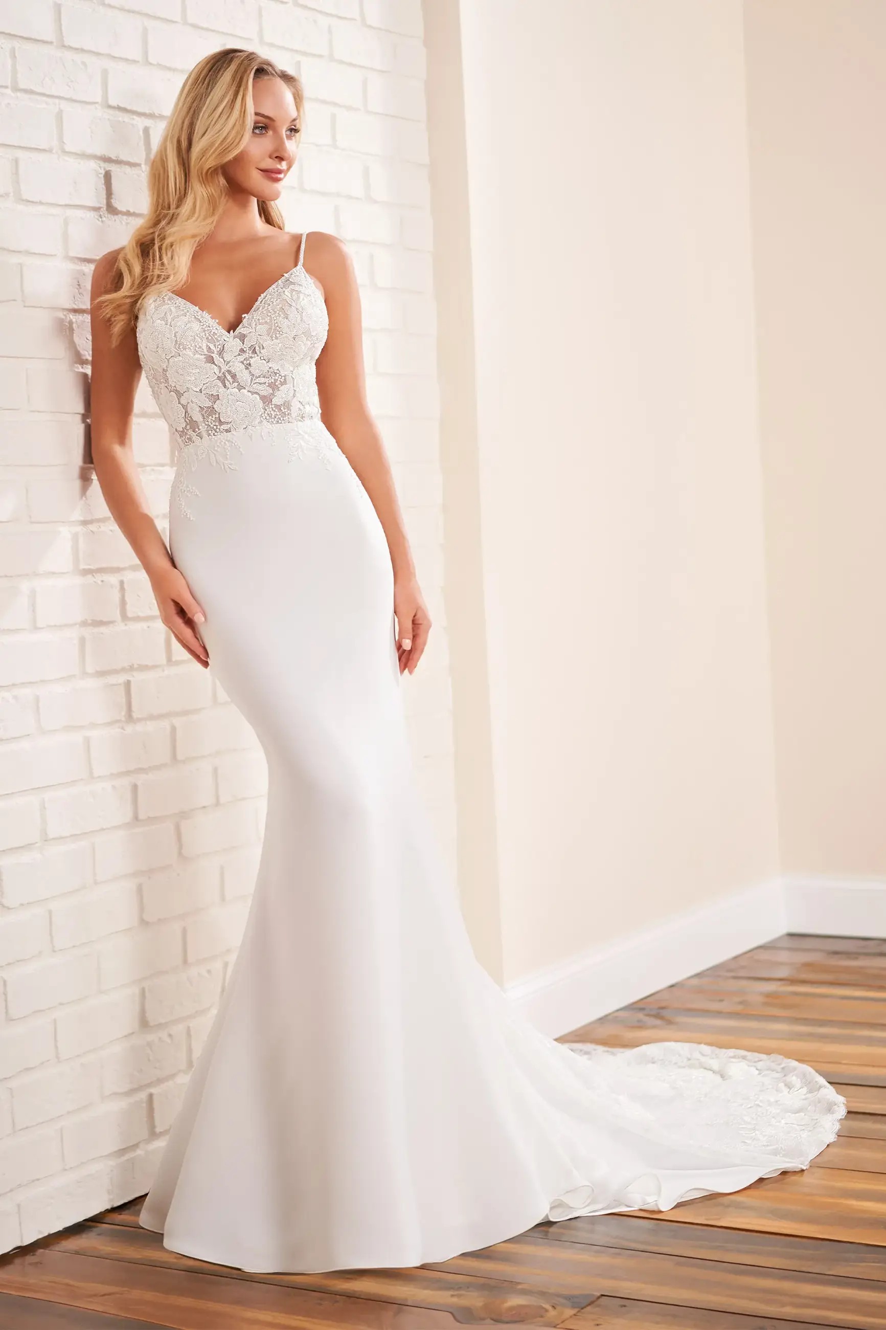 Enchanting by Mon Cheri wedding dress