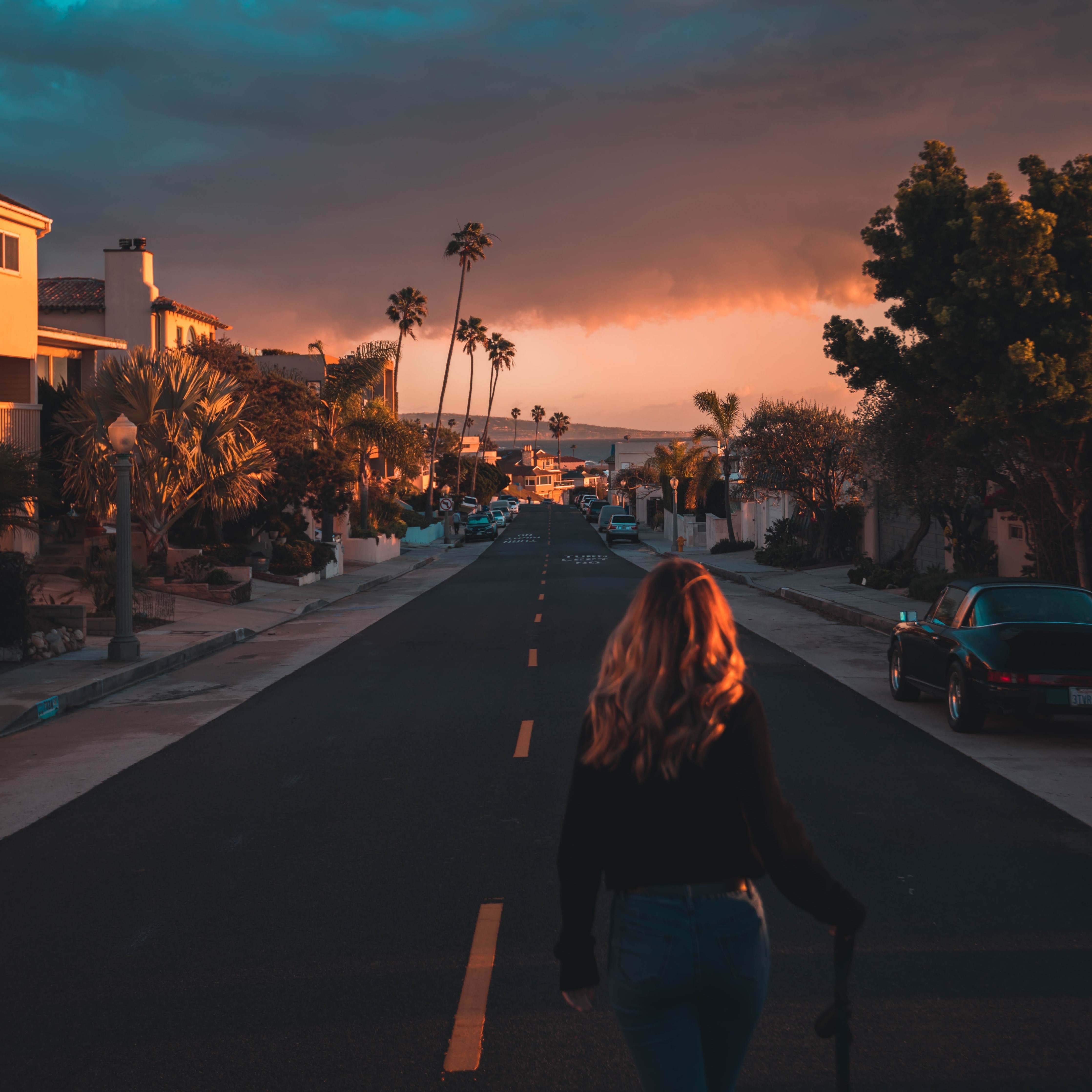 YOU AND 3 OF YOUR BESTIES COULD BE GOING TO LA THIS SUMMER